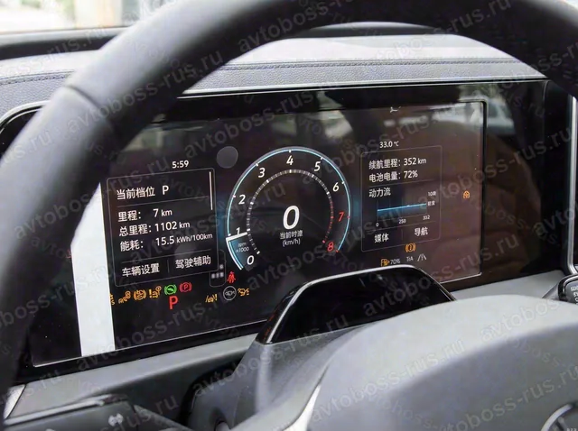 Приборная панель Volkswagen Tiguan L Pro до русификации — пример интерфейса